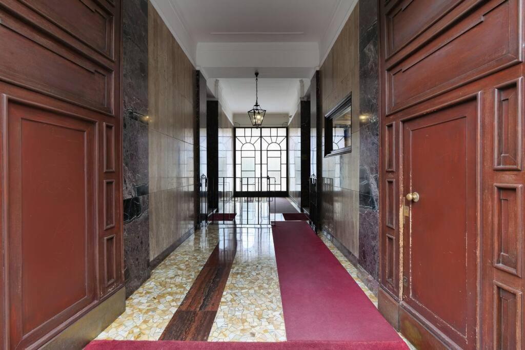 Contempora - Trilocale P.le Susa * Milan